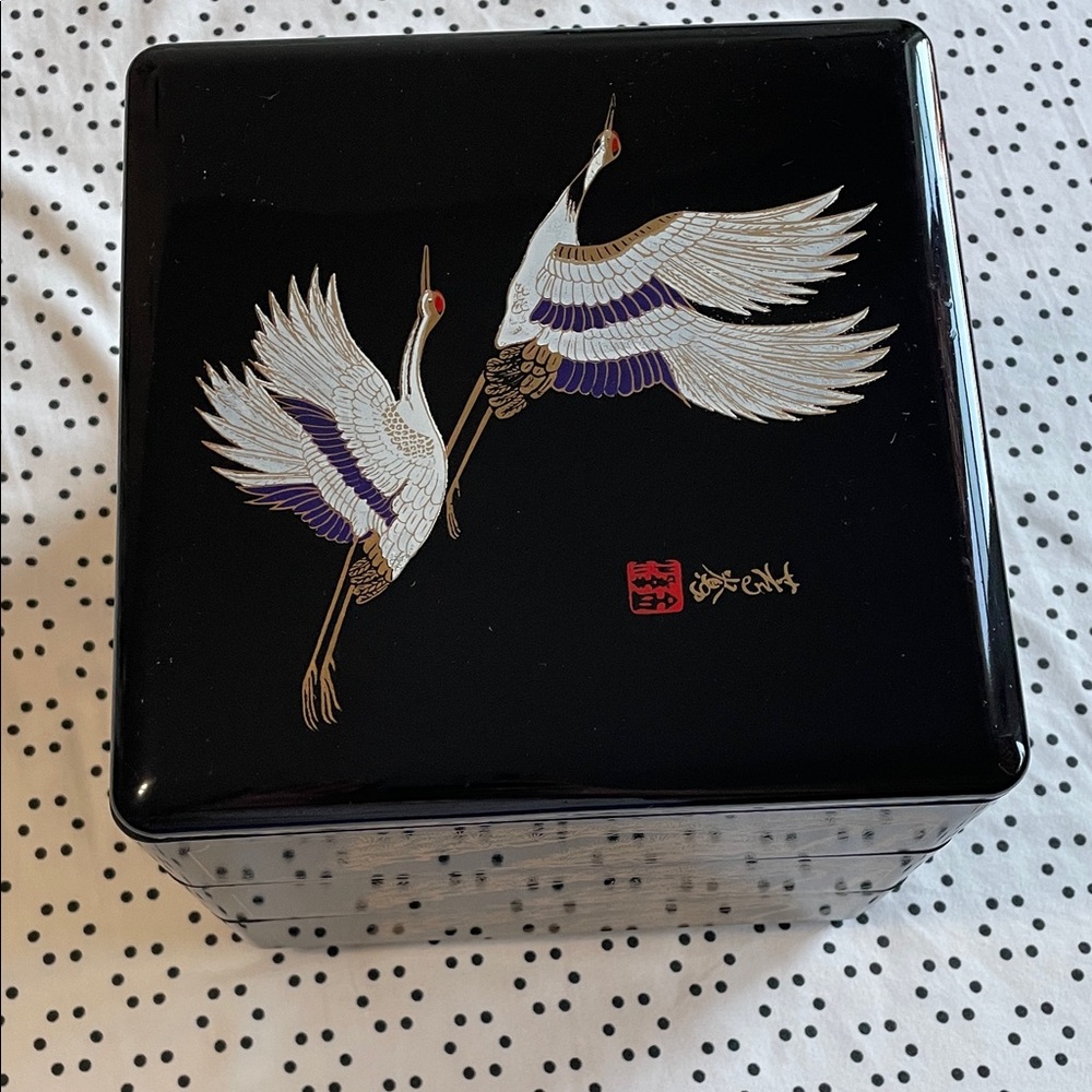 Black Lacquered Box with Crane Design